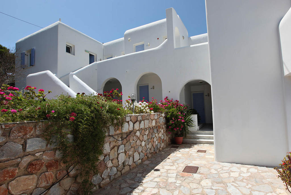 "Di Mare" Hotel & Suites Posidhonia  Exterior photo